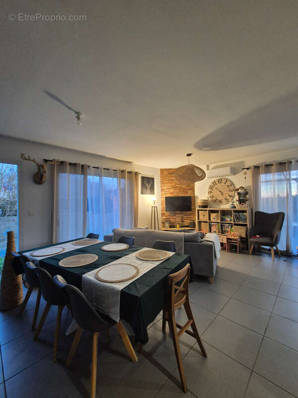 Maison à SAINT-CYR-SUR-MENTHON