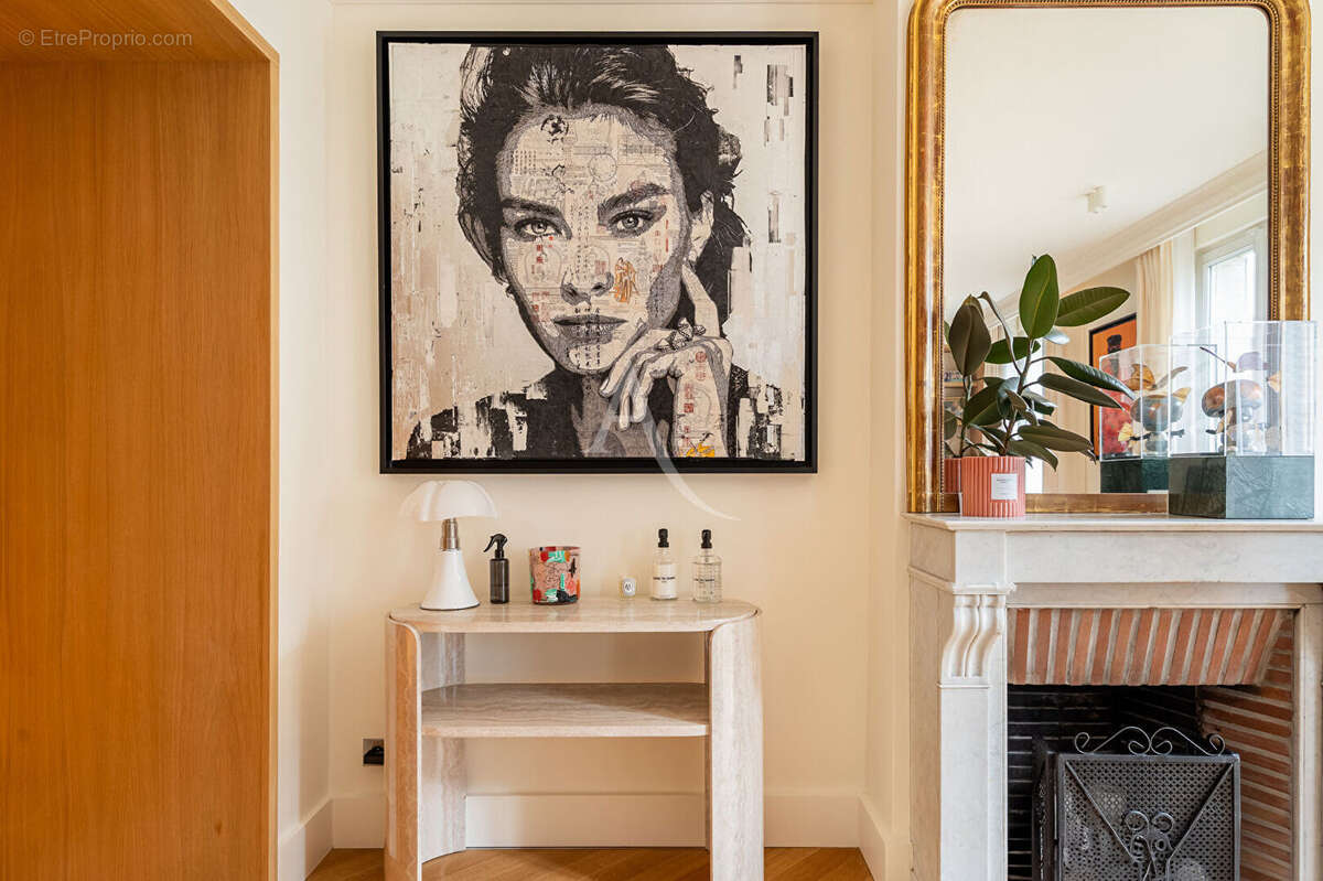 Appartement à PARIS-7E