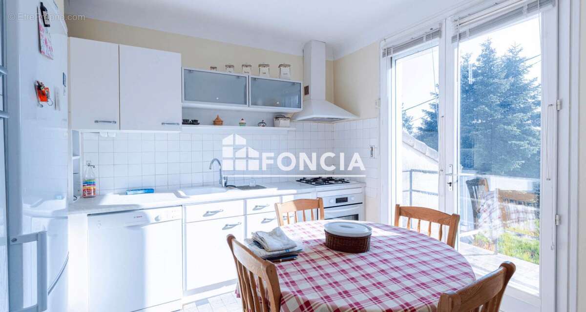 Maison familiale T6 – 140 m² – Quartier Hôpital - photo 4