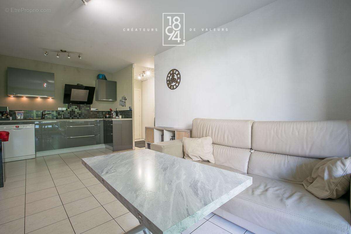 Appartement à MARSEILLE-11E