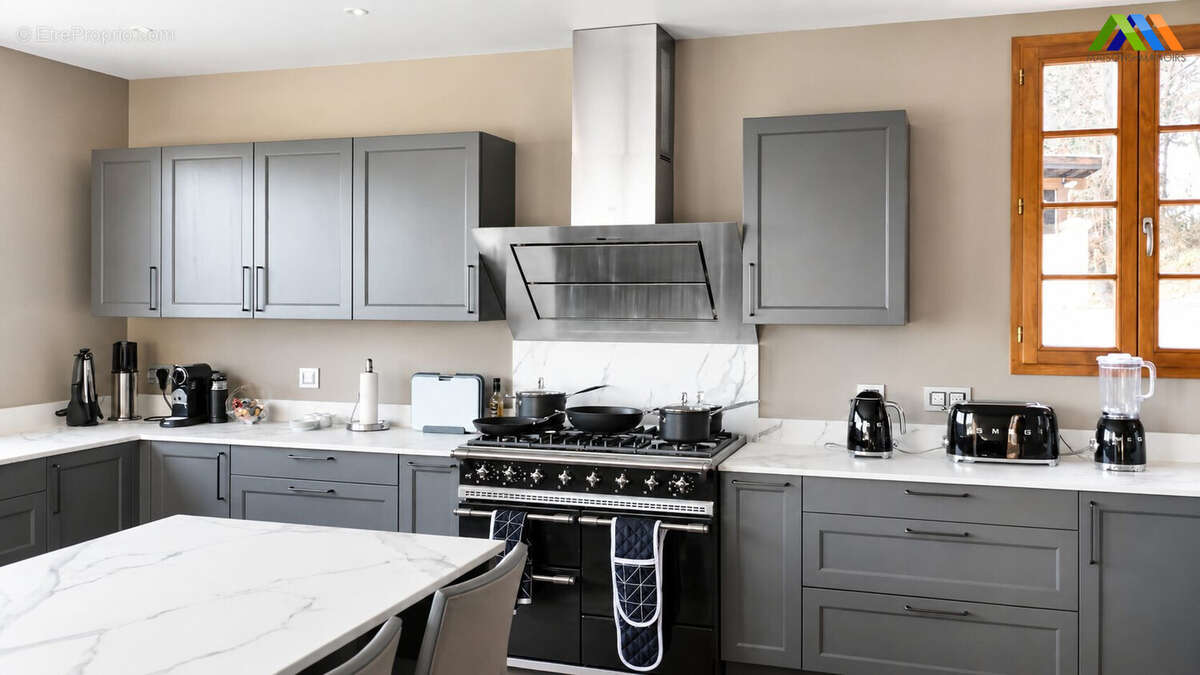 Maison 332 m² à Trie-Sur-Baise  - photo 5