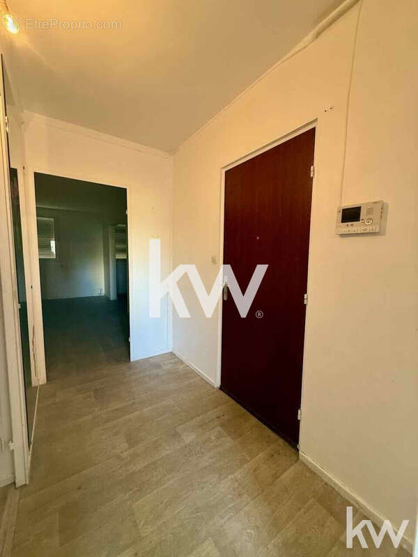 Appartement 81 m² à Saint-Etienne  - photo 9