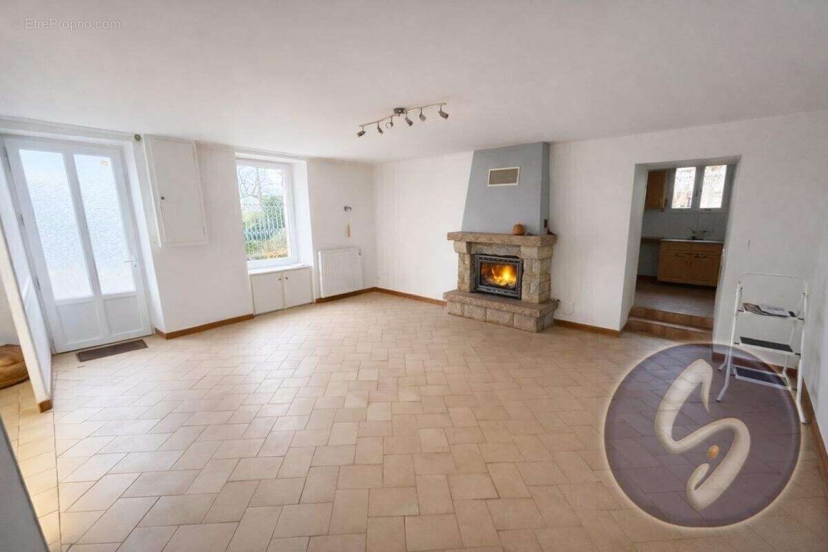 Maison à PLEUCADEUC