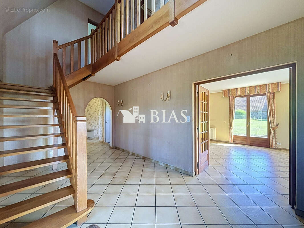 Maison 225 m² à Daubeuf-La-Campagne  - photo 4