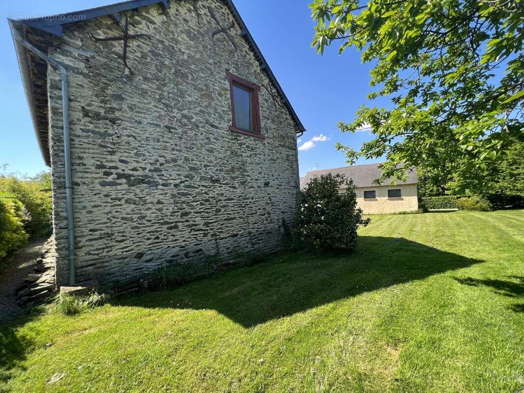 Maison 280 m² à Domloup  - photo 7