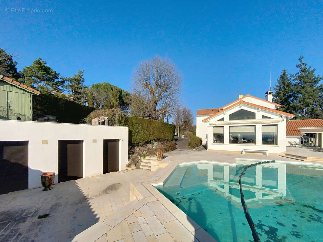 Maison à LA TALAUDIERE