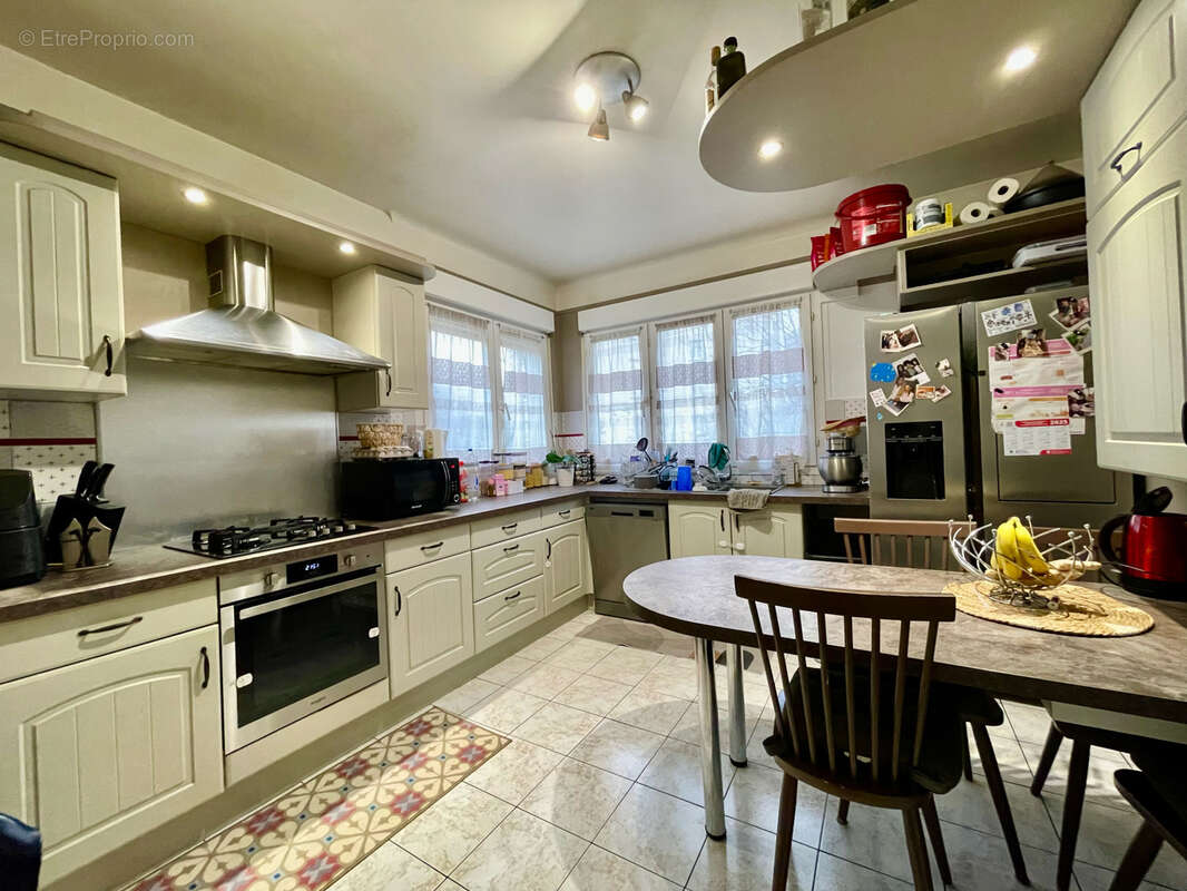 Maison à LIVRY-GARGAN