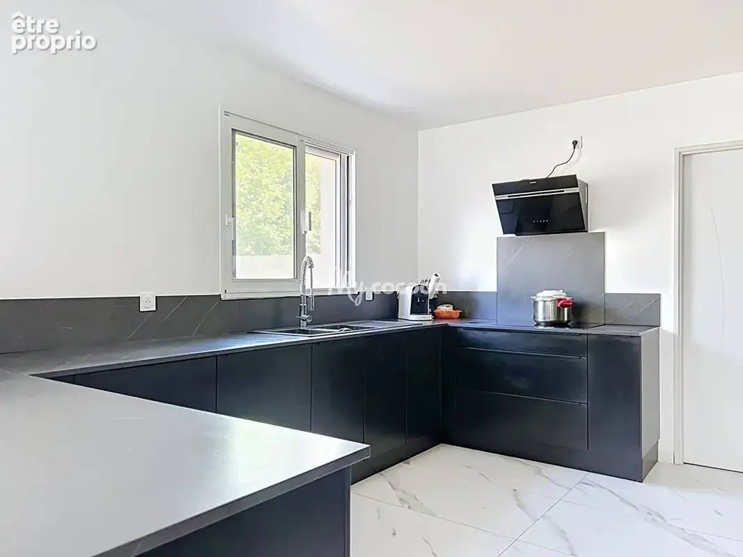 Maison - T5 -130 m2 - photo 5