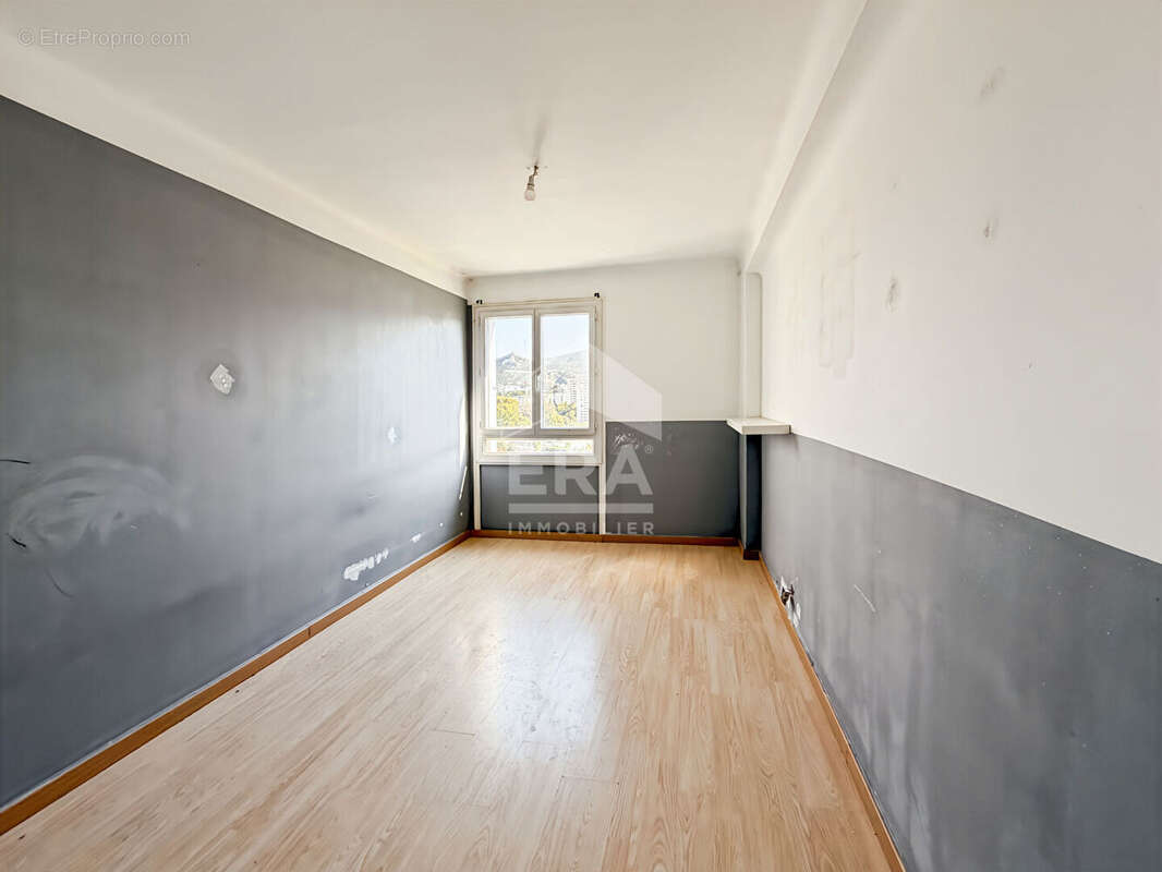 Appartement à MARSEILLE-11E