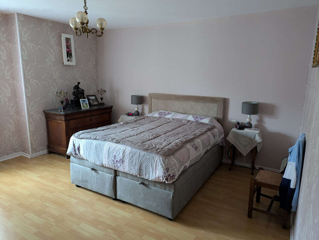 Maison à CHASSIGNOLLES