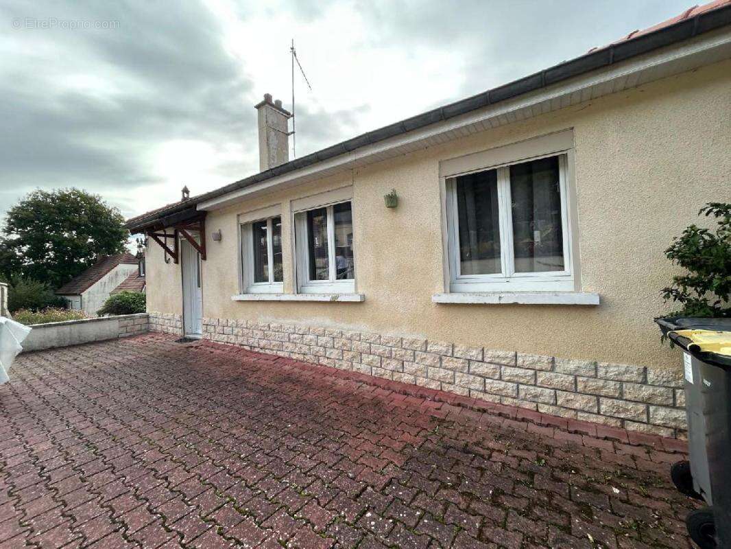 Maison 78 m² à Vic-Sur-Aisne  - photo 2