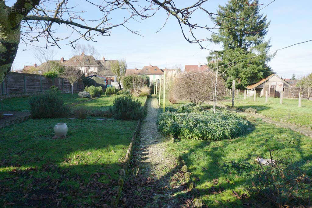 Appartement à PARAY-LE-MONIAL