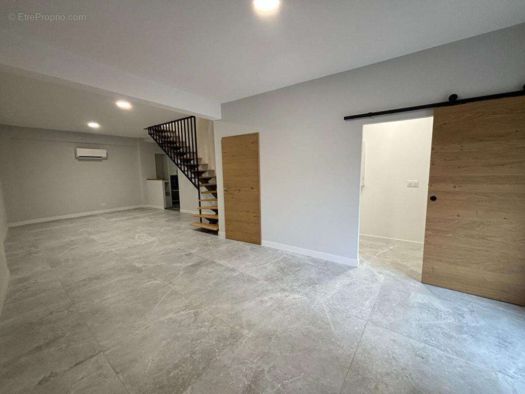 EXCLUSIVITE - Maison de Caractère  centre Aucamville 82 T4 de 132m² - photo 4