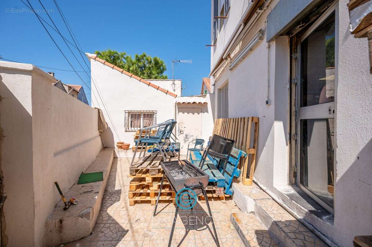 Commerce à MARSEILLE-12E
