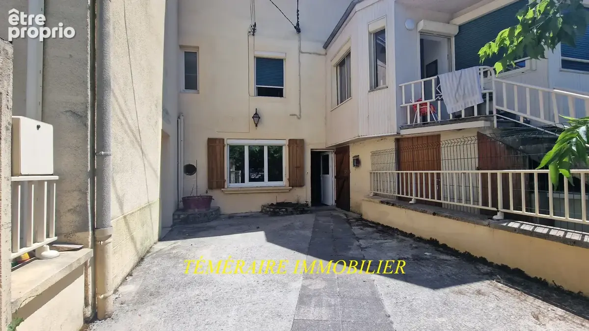 MONNET-LA-VILLE - Grand T4 en duplex de 165m2 - photo 2