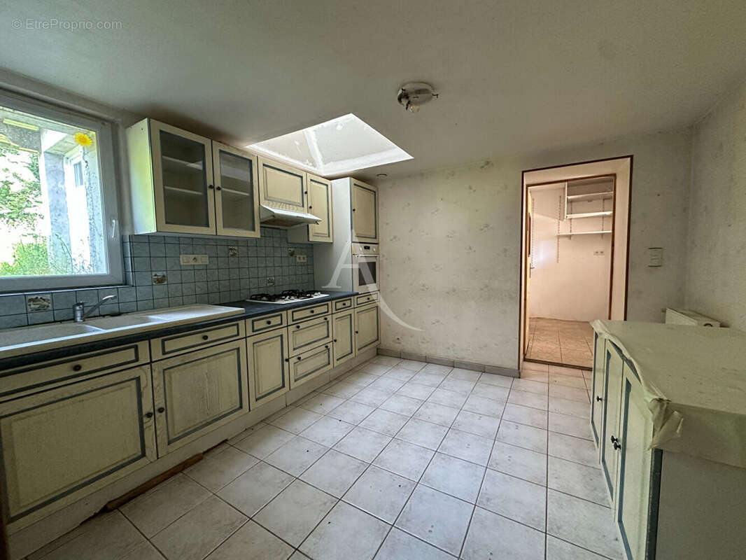 Boivre la valle - maison 6 pieces 106 m2 - 3 chambres - dependances - photo 6