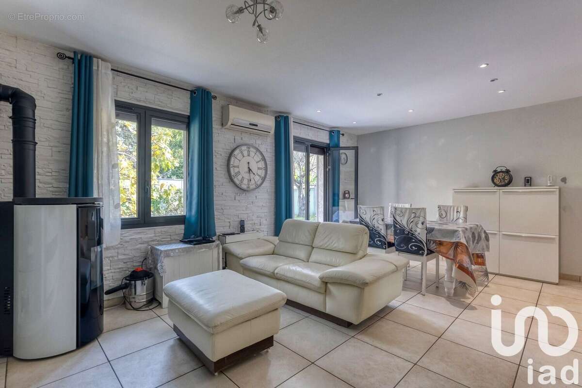 Photo 2 - Maison à LE CHAMP-PRES-FROGES