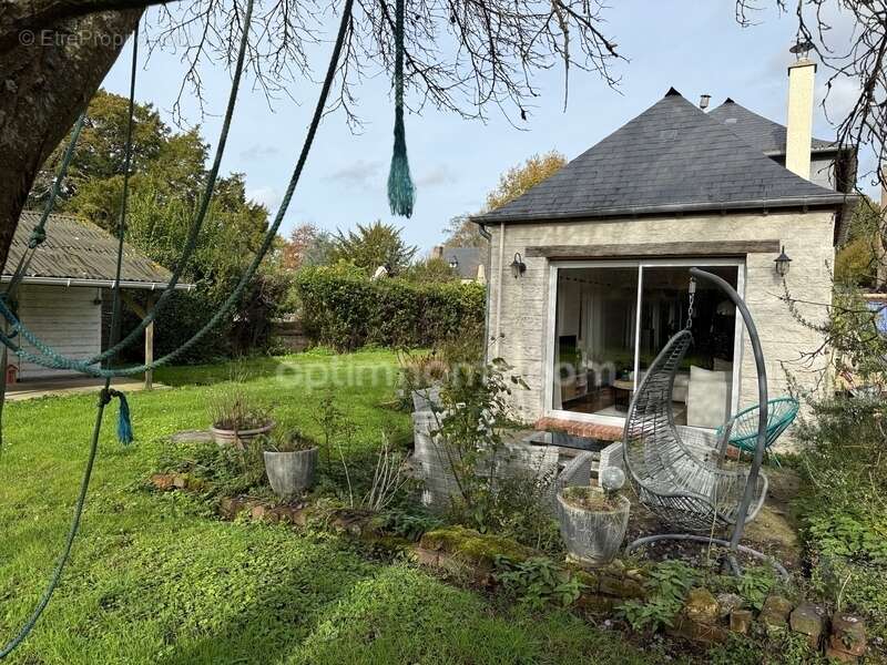 Maison à LA HAYE-AUBREE