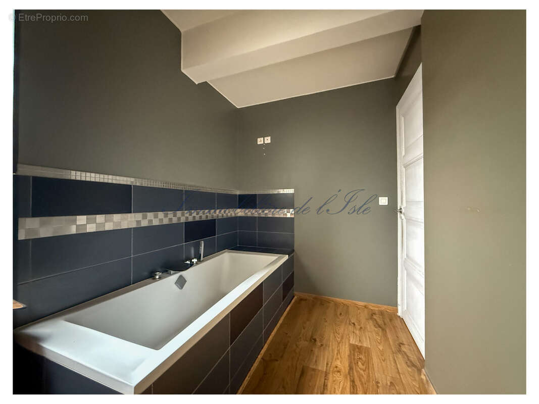 Appartement t3 de caractere hyper-centre - photo 9