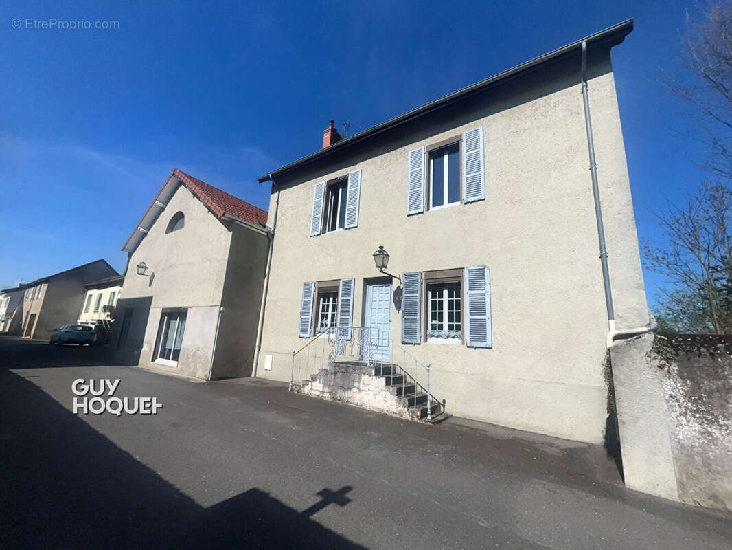 Maison à TOULON-SUR-ARROUX