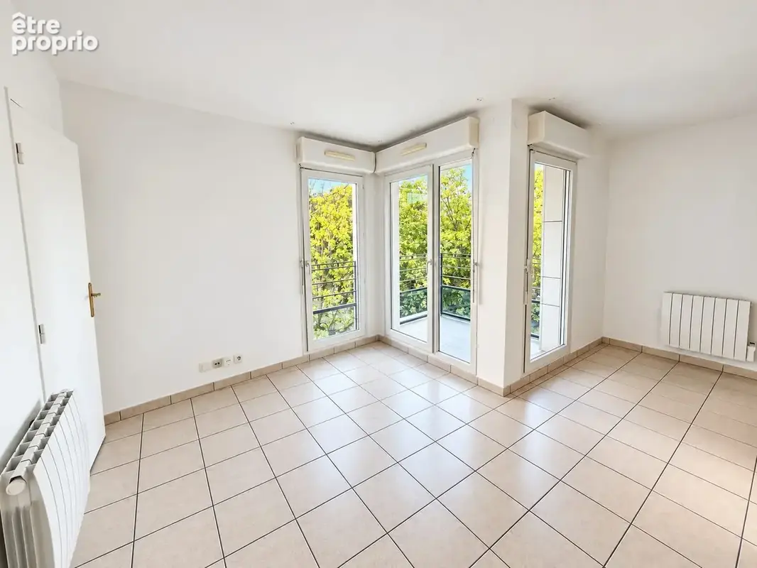 Appartement à MONTIGNY-LE-BRETONNEUX