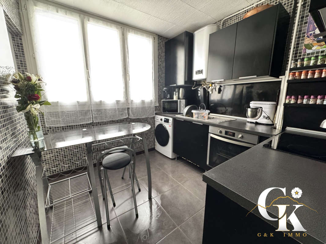 Appartement à FONTAINE