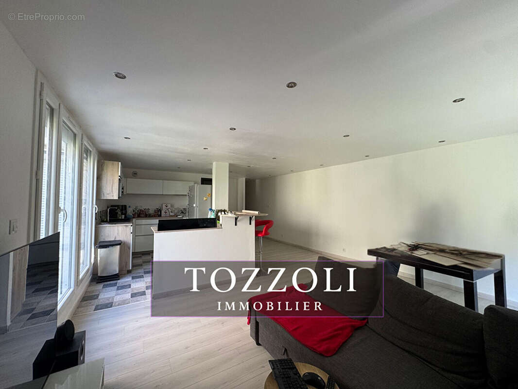 Appartement à VILLEFONTAINE