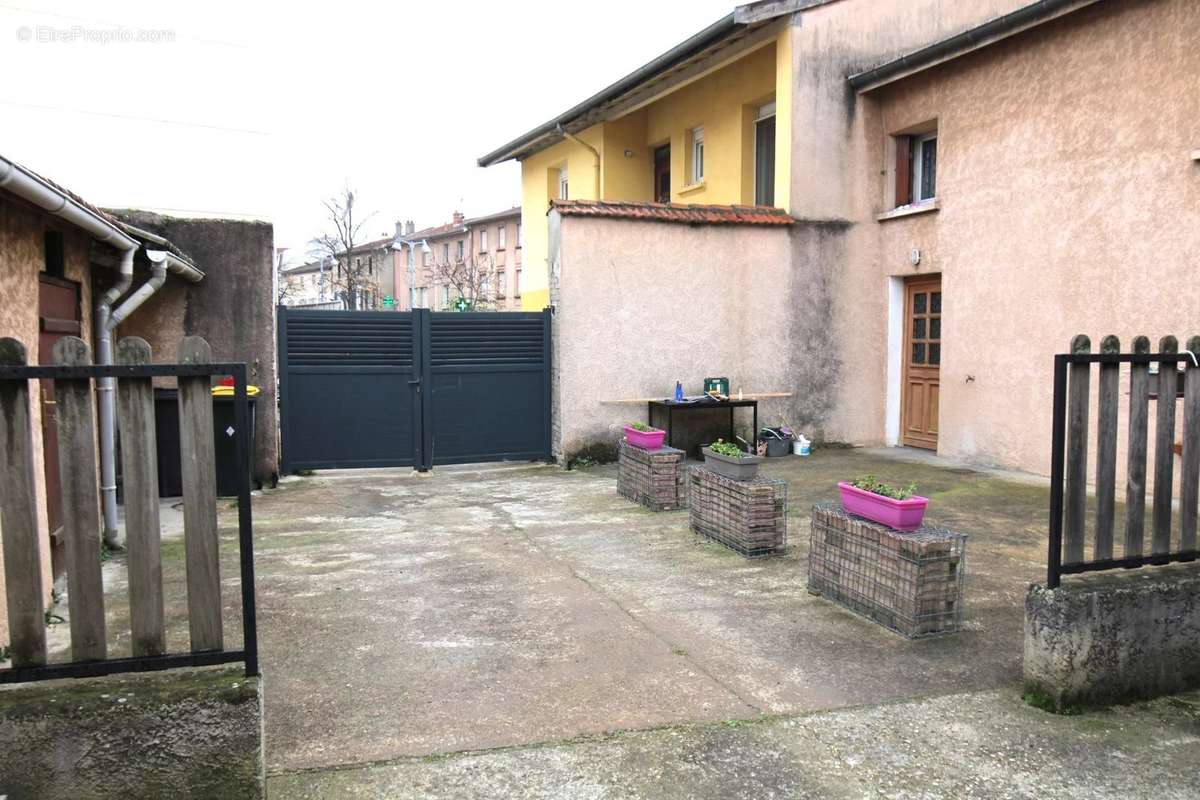 Appartement à VENISSIEUX