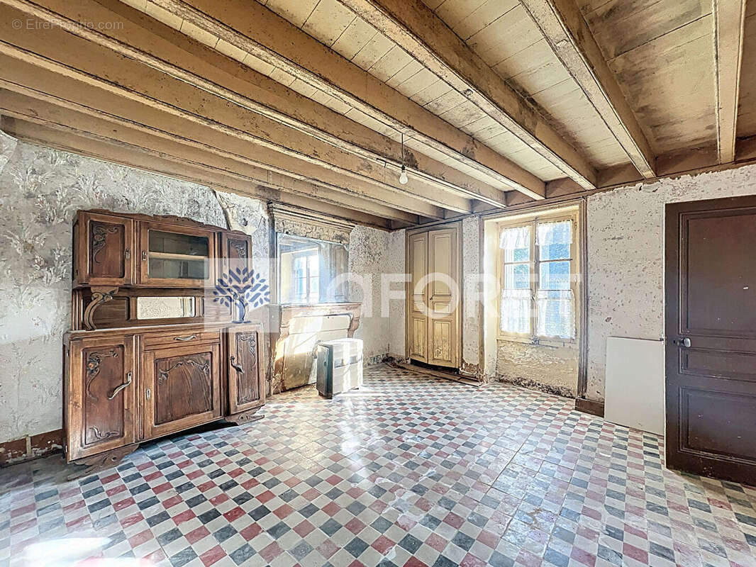 Maison à LA GRIMAUDIERE