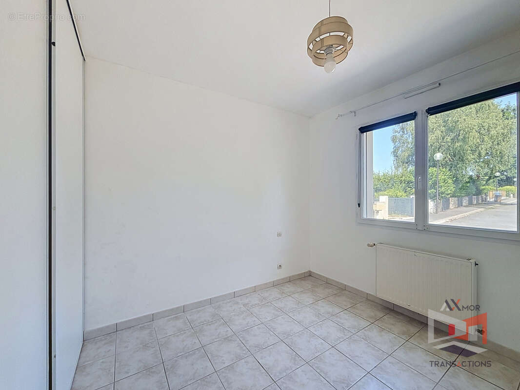 LANNION : Maison avec jardin, quartier calme et recherché - photo 5