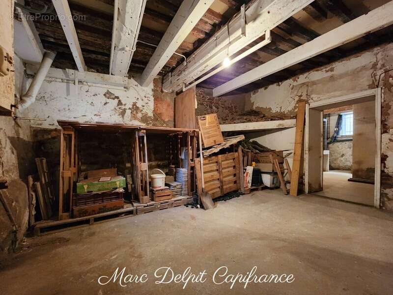Maison de village 253 m² (169 m² habitables)+ garage + terrasse et mezzanine – Elne Centre historique – Idéal investisseur ou fa - photo 20
