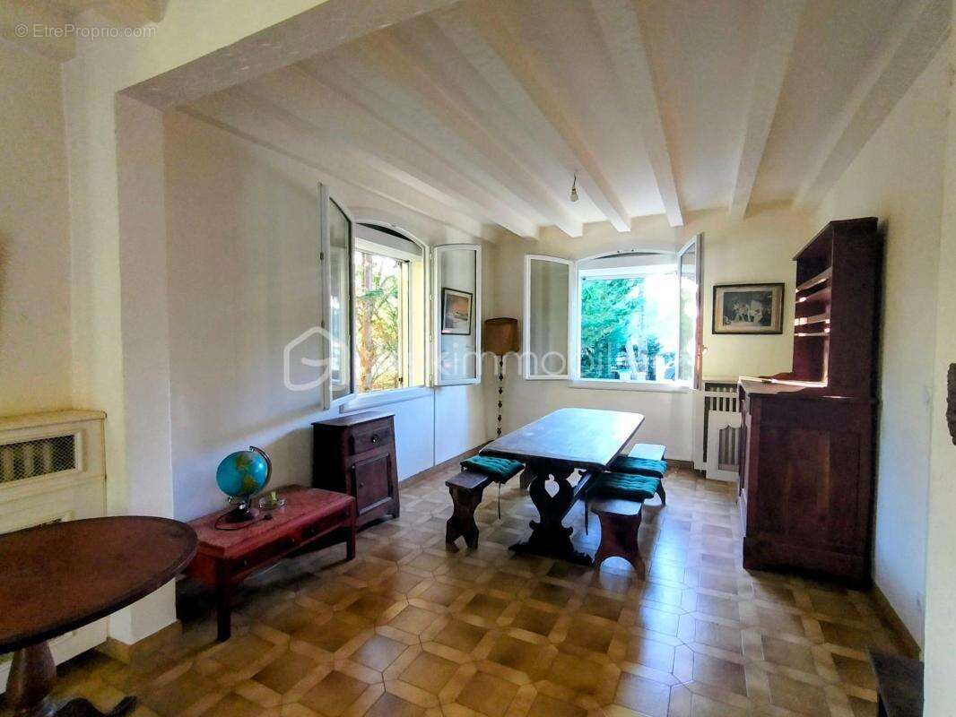 Maison à MONTBAZON