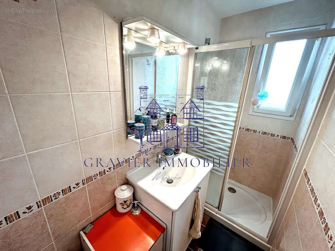 Maison à SAINT-GERMAIN-SUR-AY