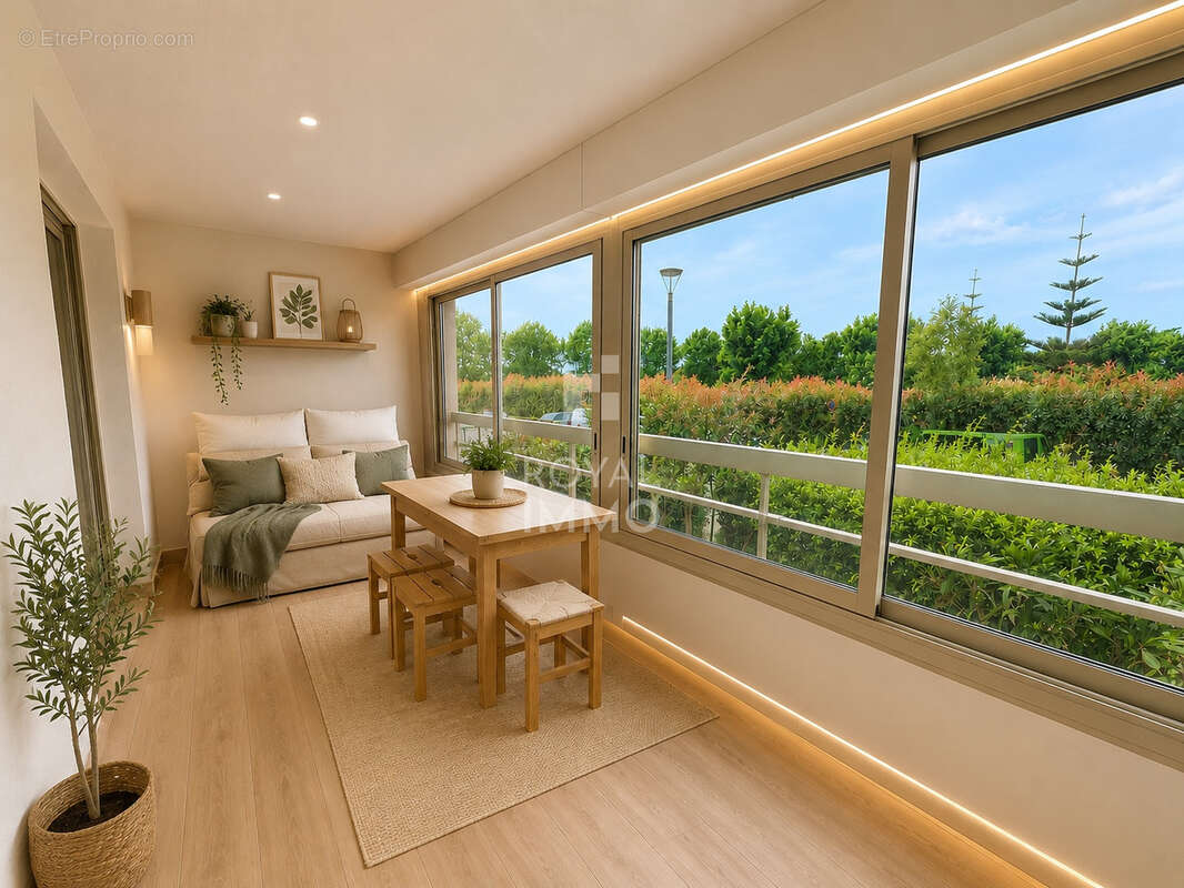 Appartement à LA LONDE-LES-MAURES