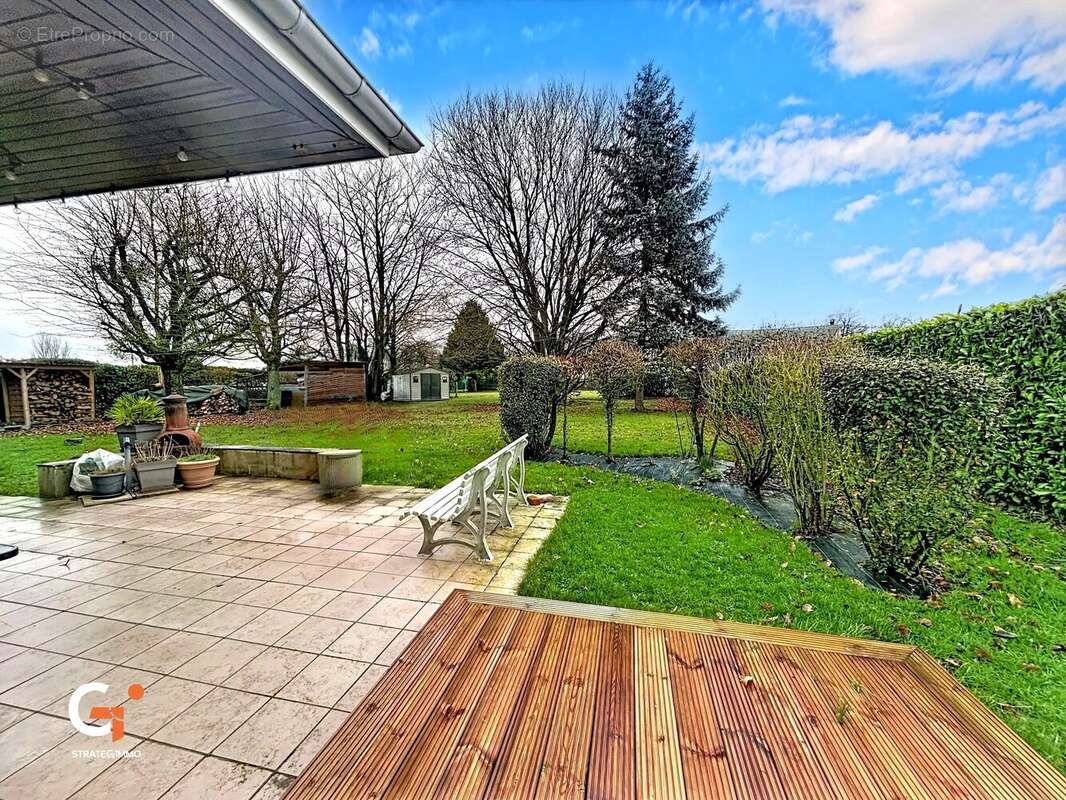 Maison à SAINT-PIERRE-DES-FLEURS