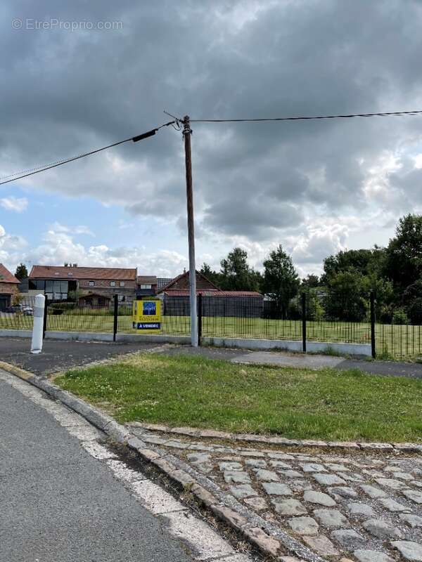 Terrain à BUGNICOURT