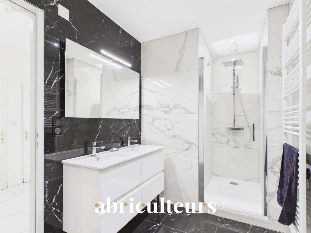 Appartement de 128 m², double usage habitation et commercial en vente à Bordeaux Pey-Berland (33000) - photo 5