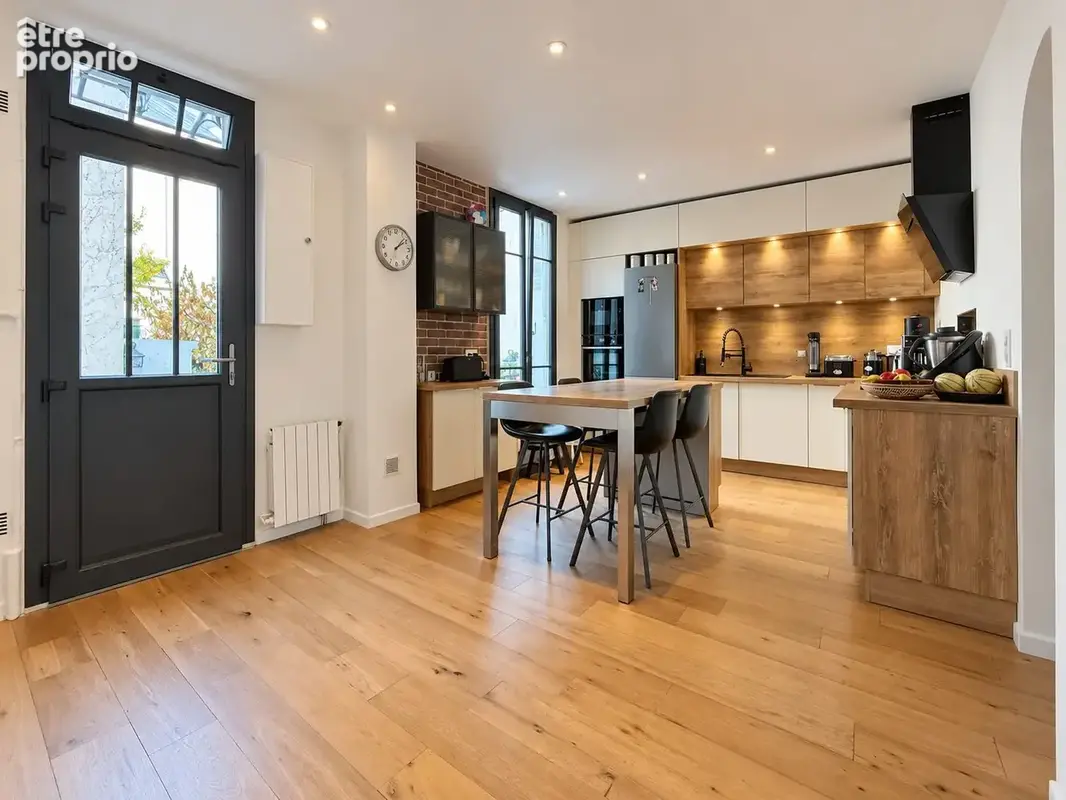 Photo Appartement à La Garenne-Colombes au prix de 515 000€