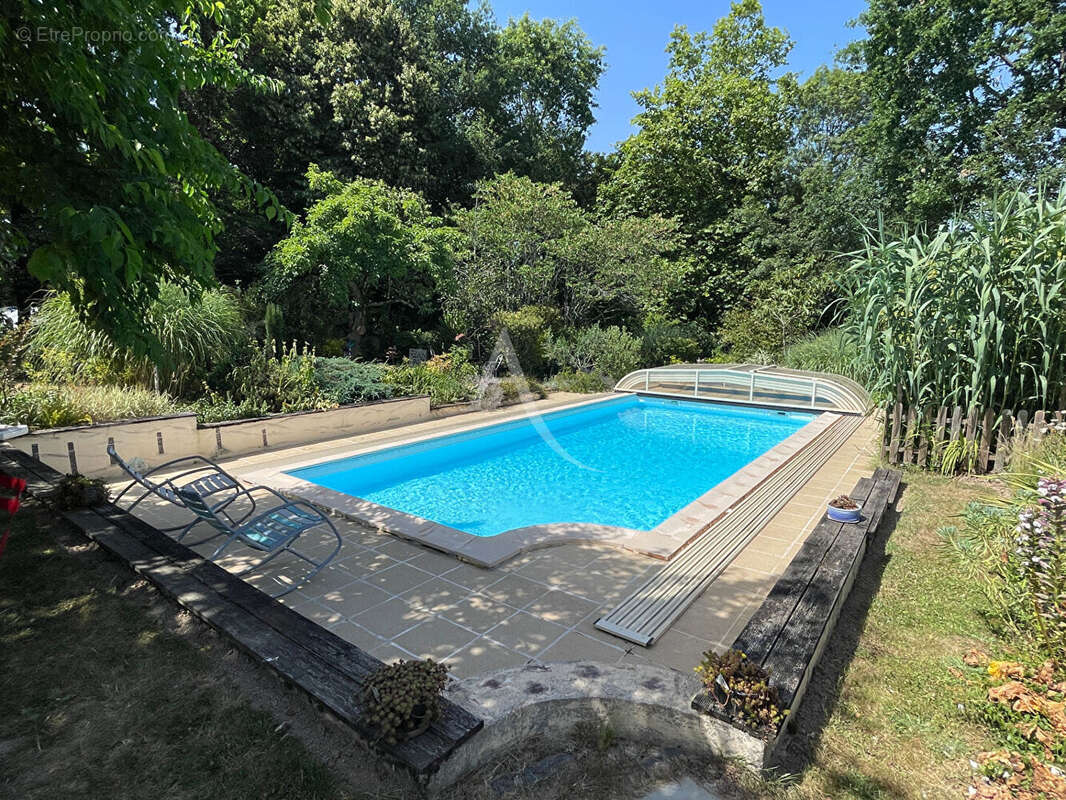 Maison chateau guibert 6 pieces 129 m² - photo 2