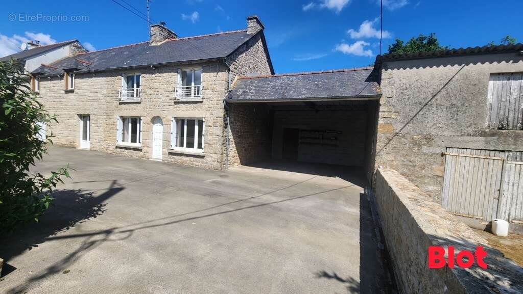 Maison à QUEVERT