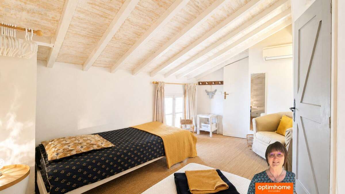 A vendre Aigues-Mortes (Gard)  - Maison intra-muros 4 chambres avec sanitaires privatifs avec patio - photo 21