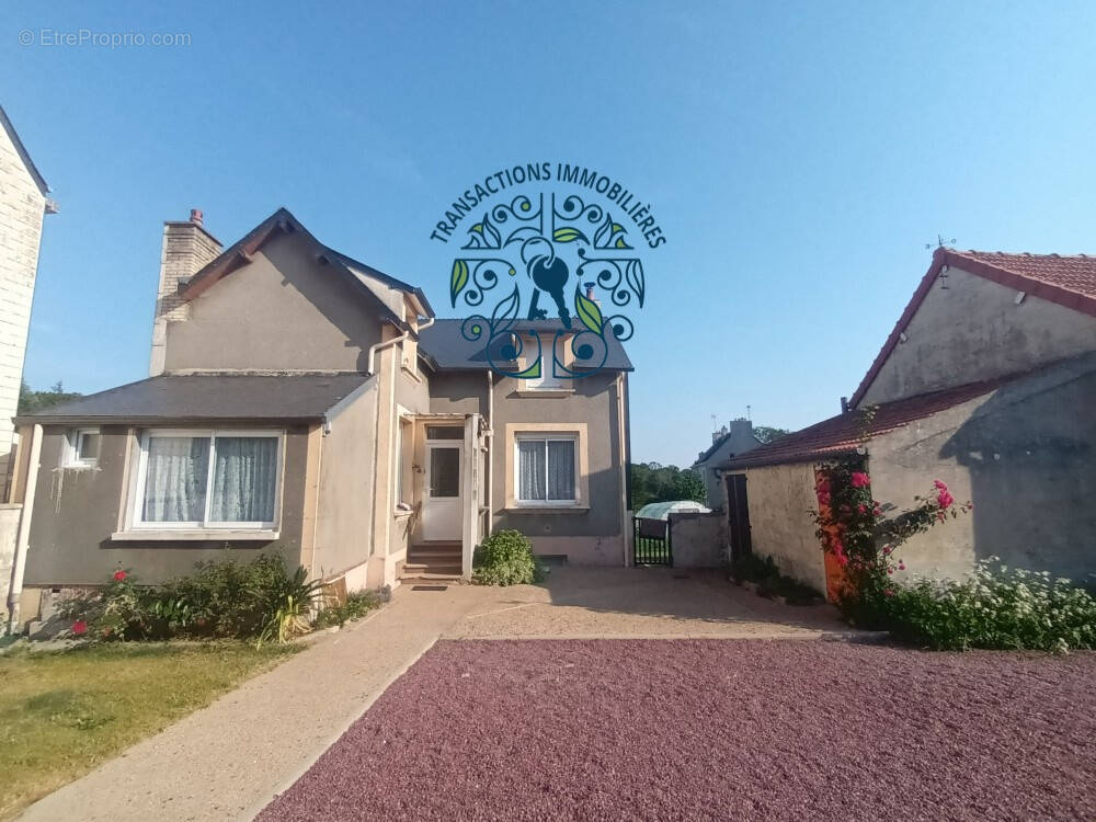 Maison à SAINT-SAUVEUR-LE-VICOMTE