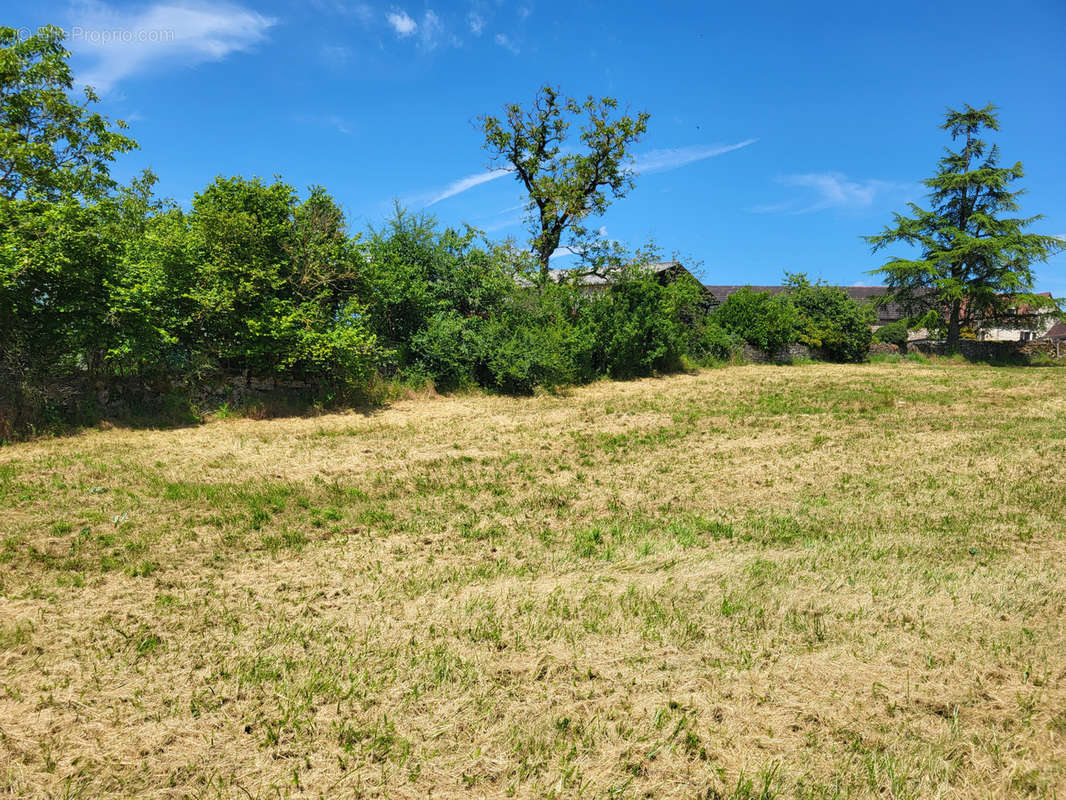 Terrain à FIGEAC