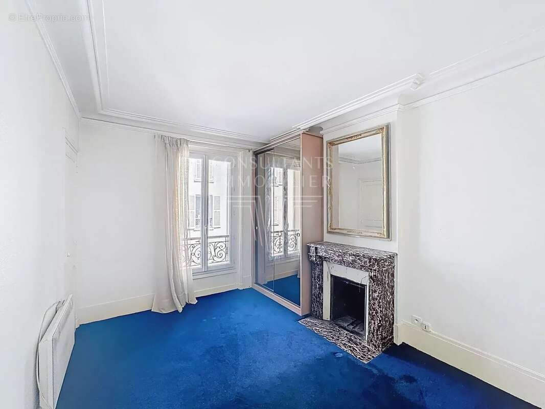 Appartement à LEVALLOIS-PERRET