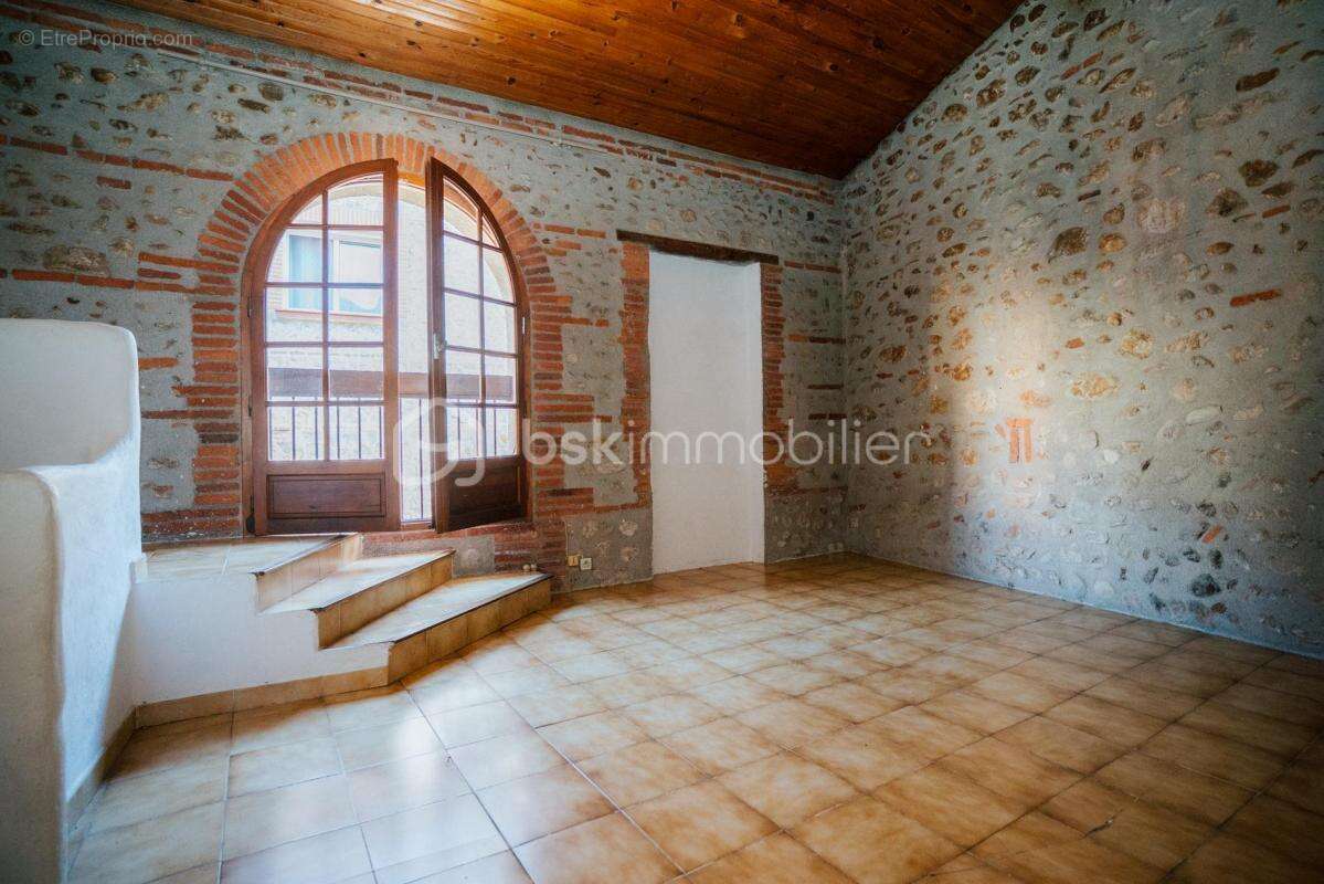 Appartement à BAGES