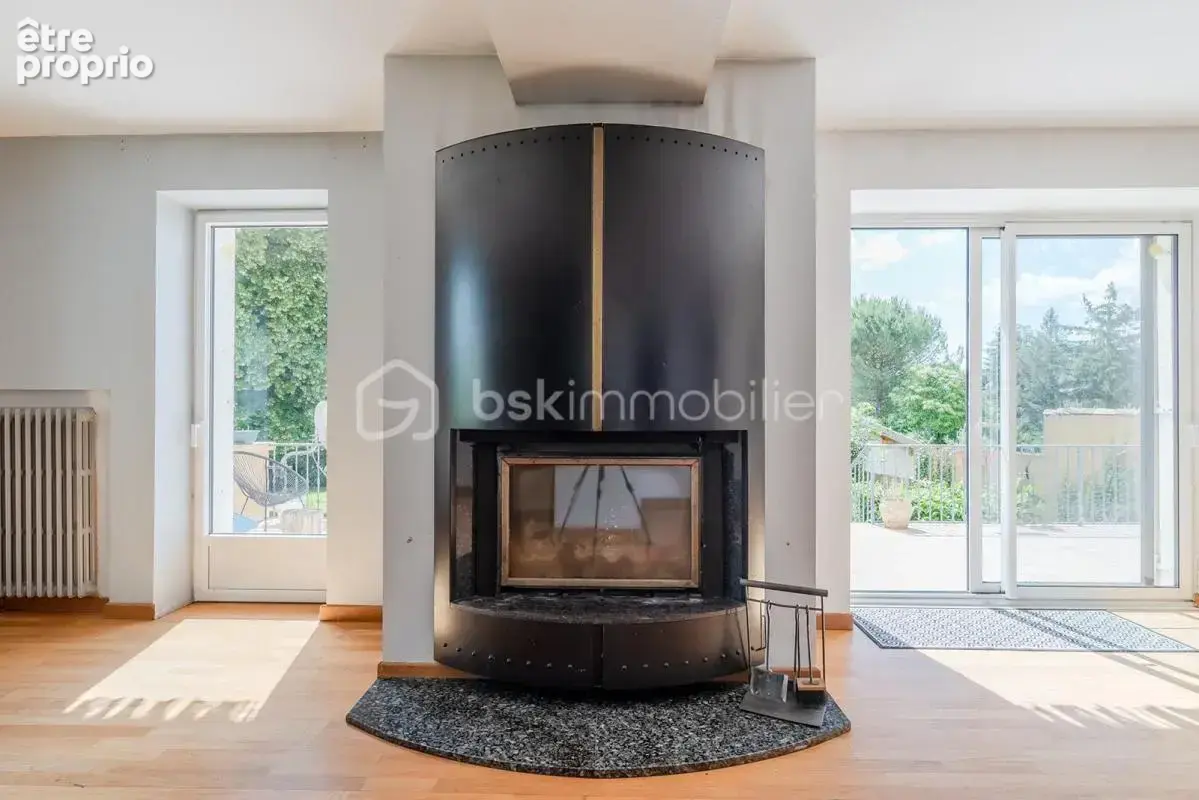 Demeure de caractère en bord de rivière d'Ain – 300 m² habitables – Piscine- IDEAL GRANDE FAMILLE - photo 12