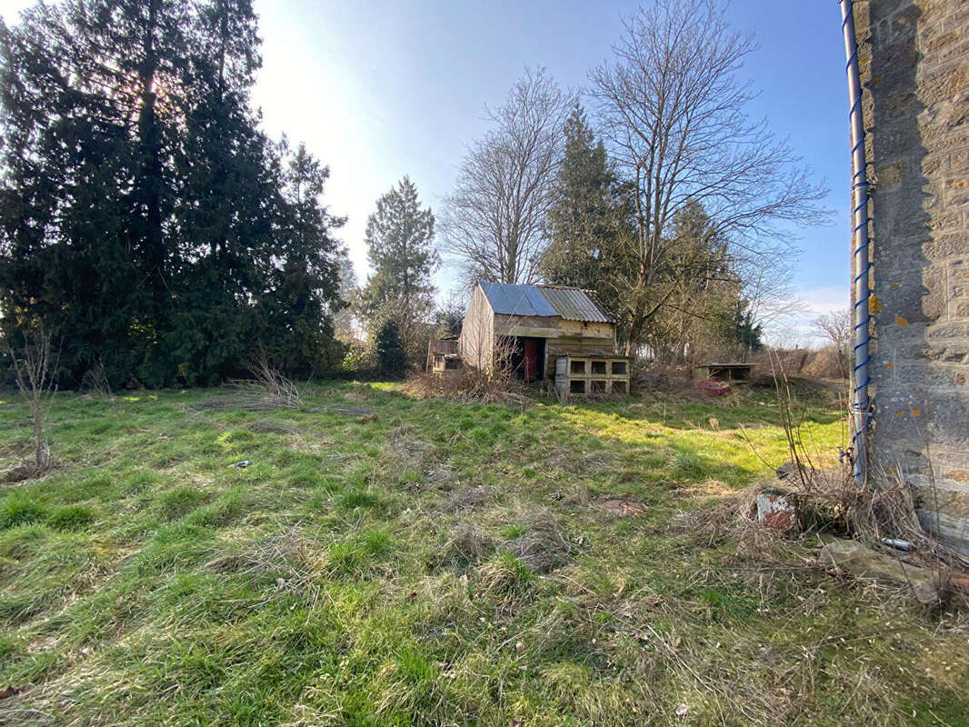 Maison à BELLOU-EN-HOULME