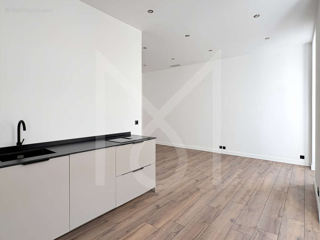 Appartement à MARSEILLE-7E
