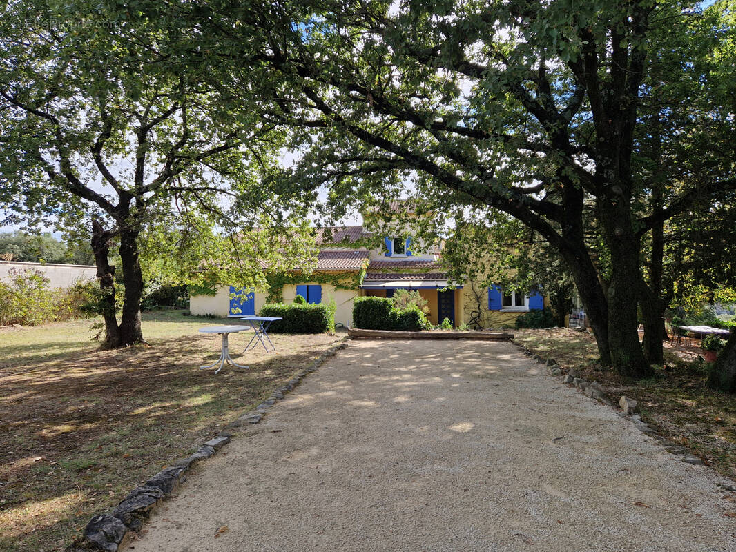 Maison à SAINT-JEAN-DU-PIN