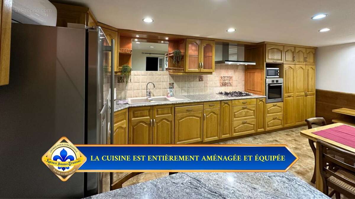 Maison 300 m² à Saint-Paul  - photo 9